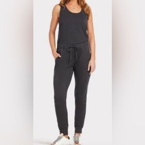 REVOLVE SUNDRY jumpsuit sz 1 =2-4